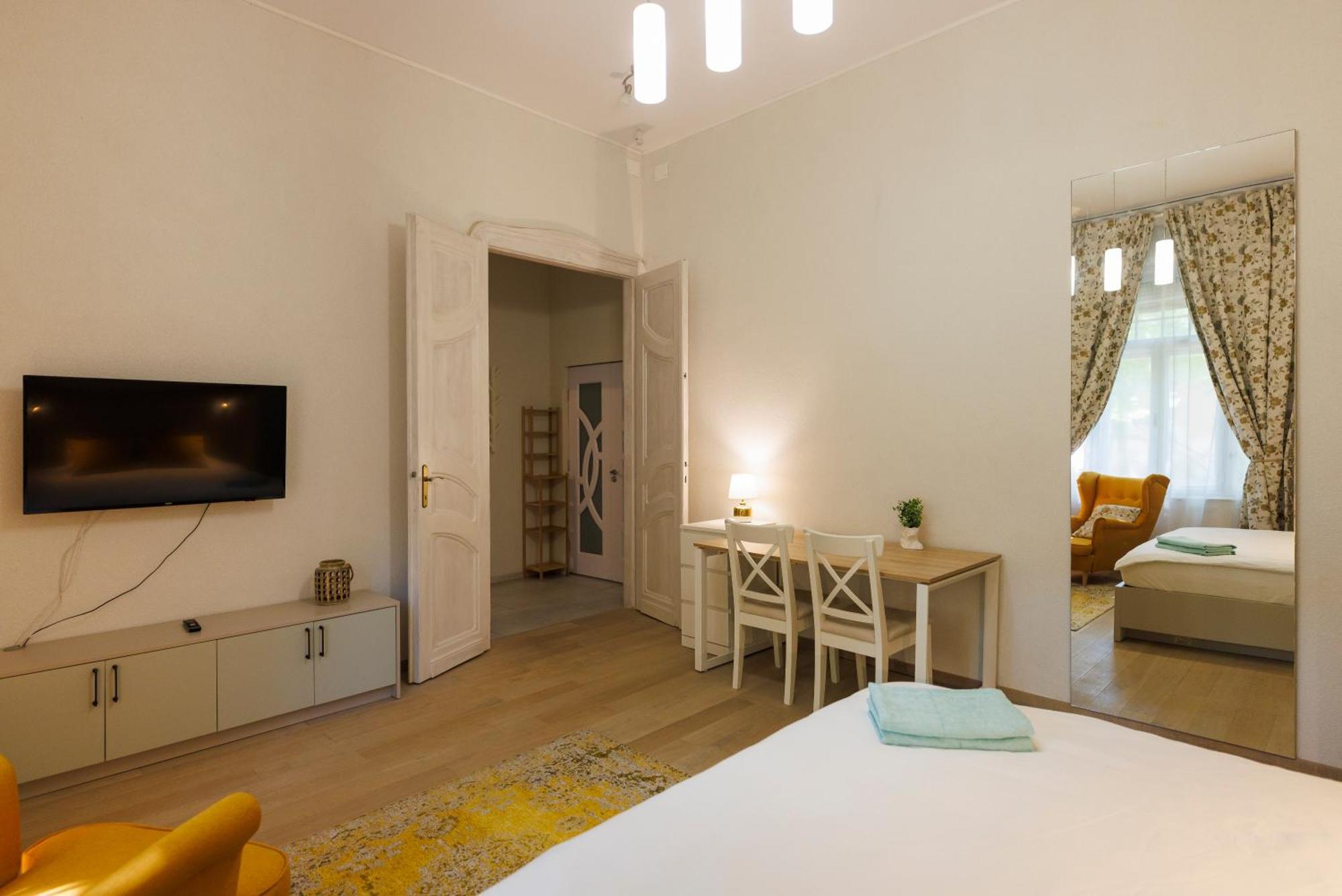 Victoriei Square Apartment Timişoara Eksteriør billede